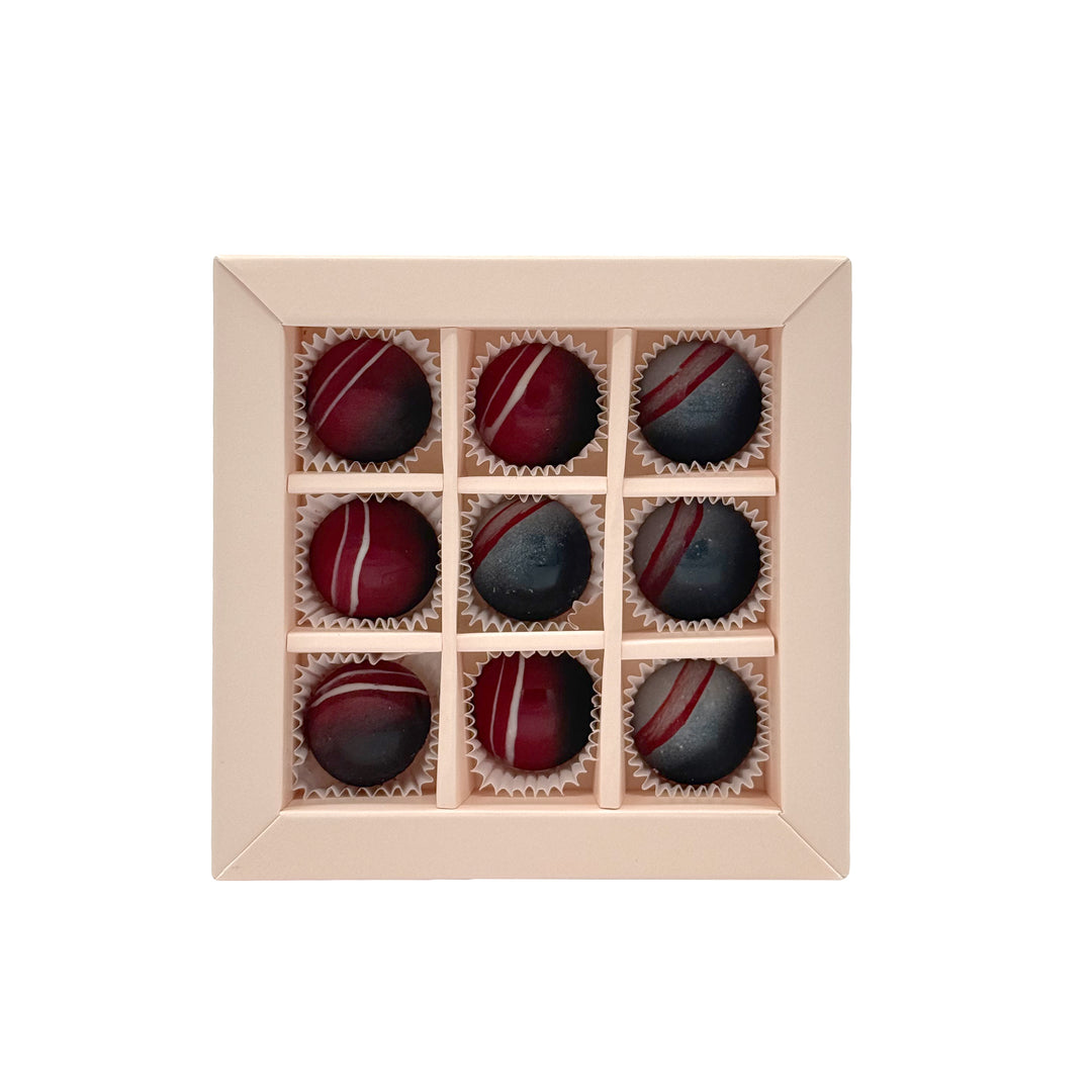 Cutie 9 Praline cu Brânză de Burduf, Maximilian Chocolate